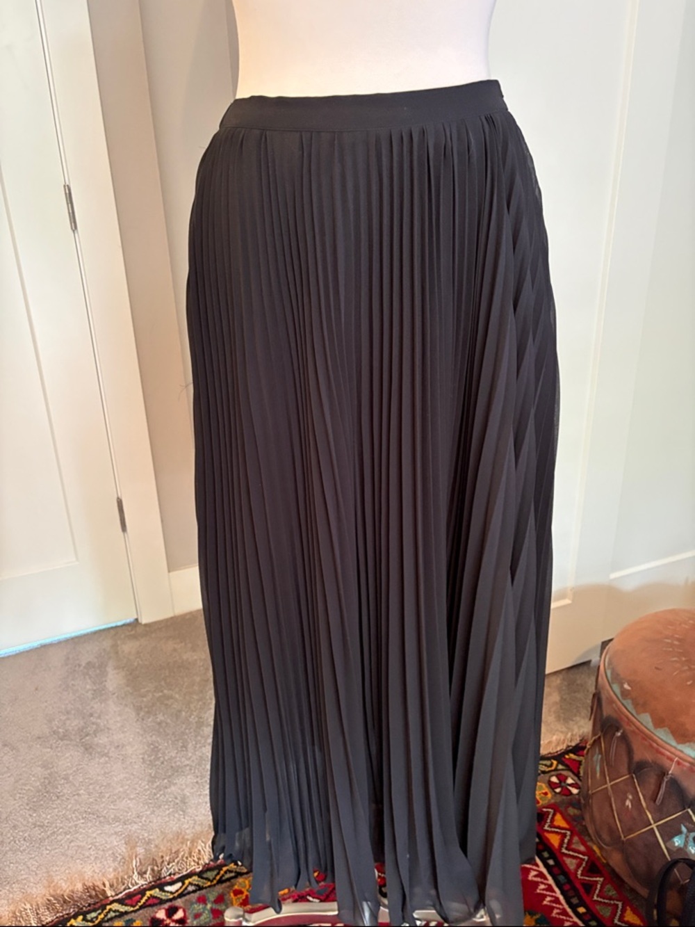 Double D Ranch Black Pleated Maxi Skirt like new